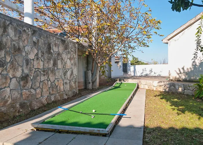 2 Bedroom Cozy In דירה