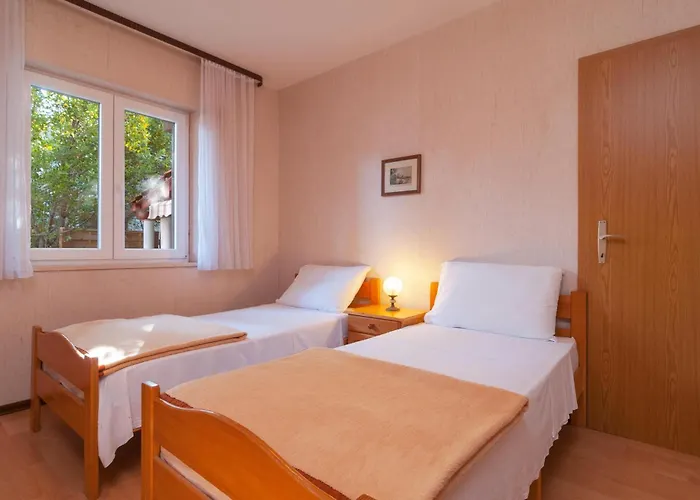 2 Bedroom Cozy In ספליטסקה